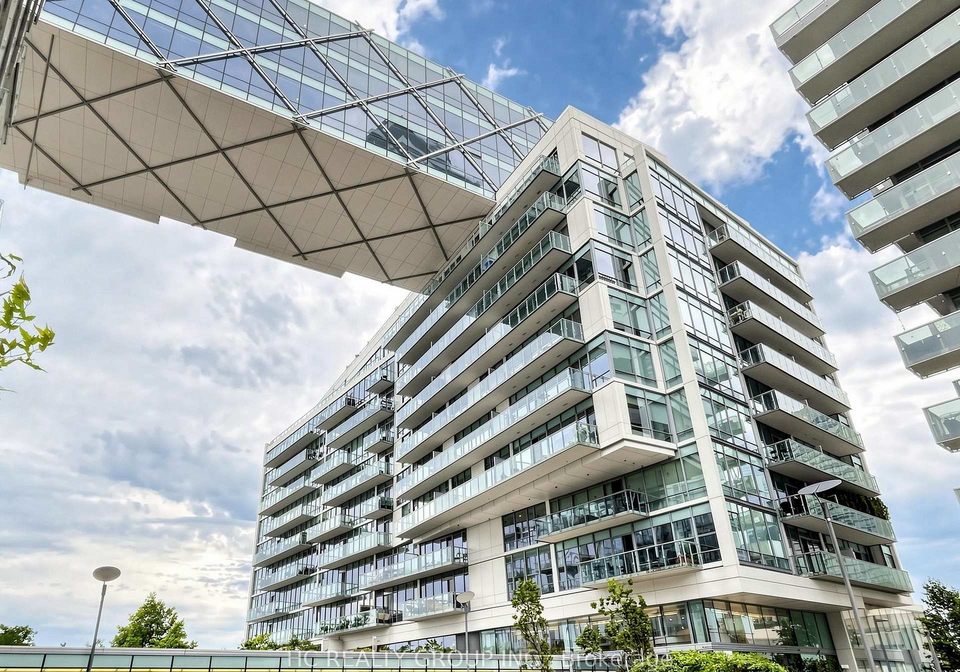 29-queens-quay-e-toronto-toronto-ontario-c13788478