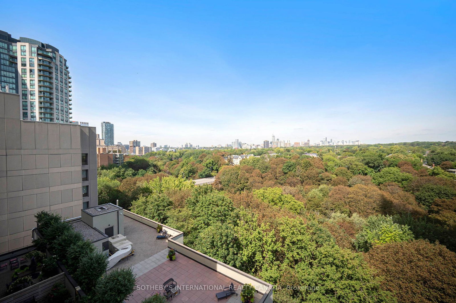 360-bloor-street-e-toronto-toronto-ontario-c13788544