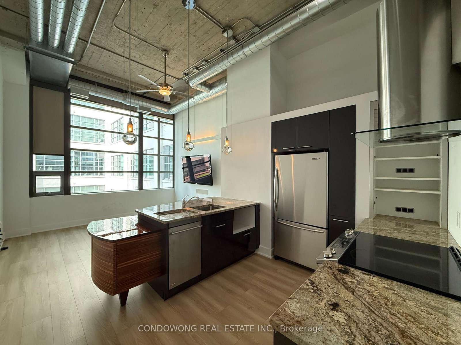 637-lake-shore-boulevard-w-toronto-toronto-ontario-c13788674