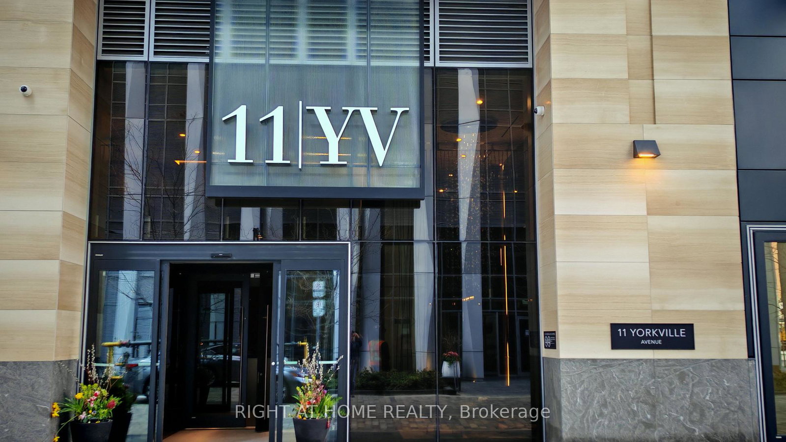 11-yorkville-avenue-toronto-toronto-ontario-c13789264