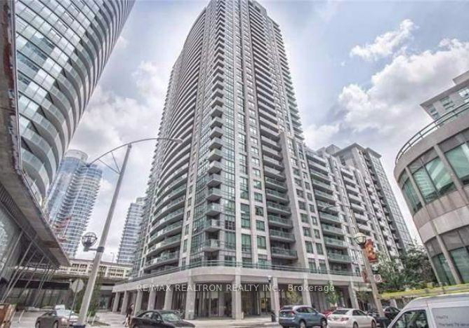 19-grand-trunk-crescent-toronto-toronto-ontario-c13789316