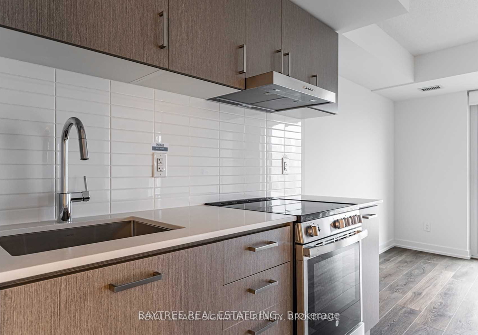 219-dundas-street-e-toronto-toronto-ontario-c13789656