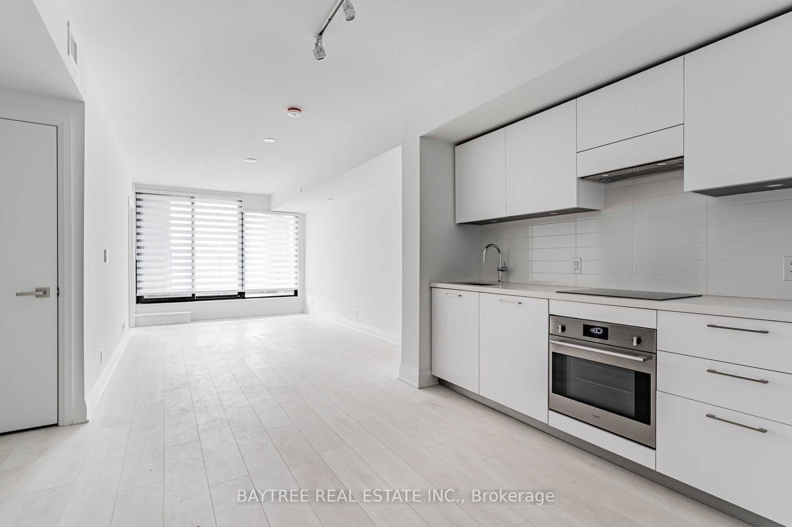 33-frederick-todd-way-toronto-east-york-ontario-c13789678