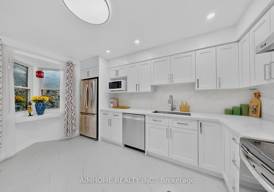 85-song-meadoway-toronto-north-york-ontario-c13789886