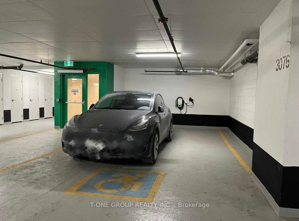 85-mcmahon-drive-toronto-north-york-ontario-c13790112