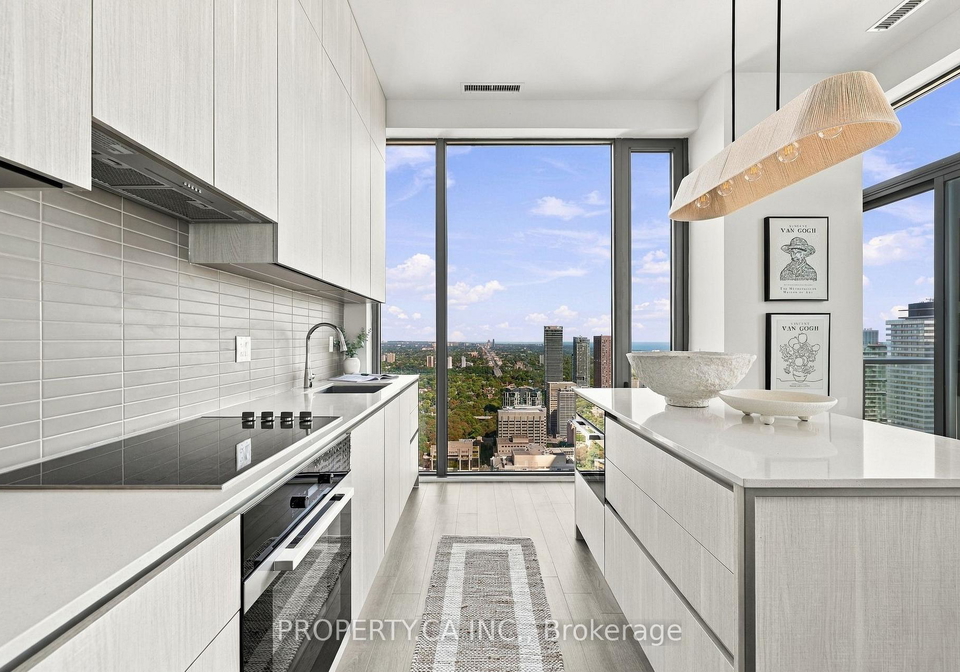 8-cumberland-street-toronto-toronto-ontario-c13790362