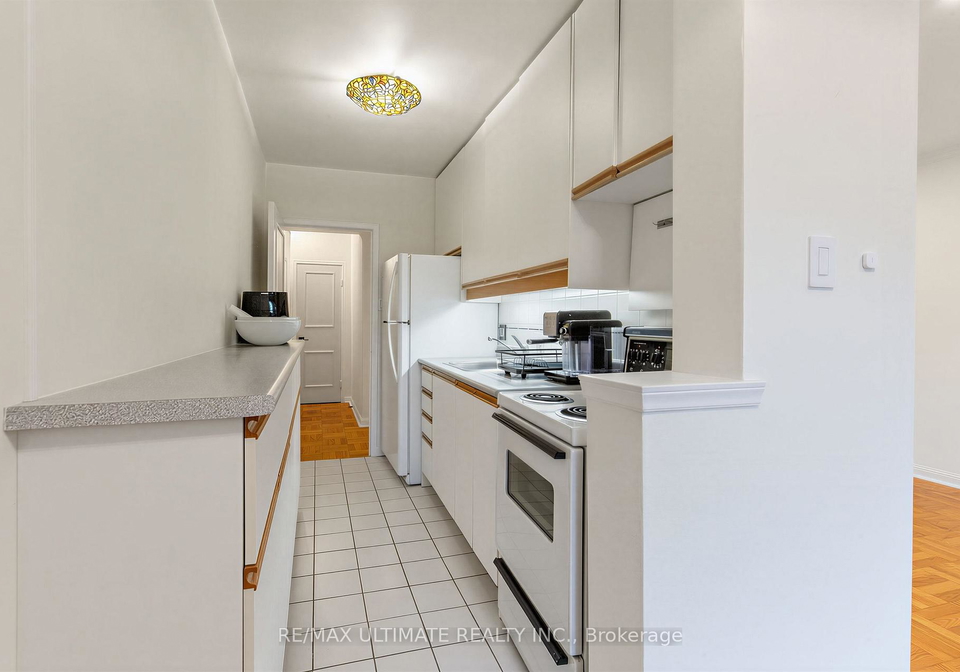 2-ridelle-avenue-toronto-toronto-ontario-c13790914