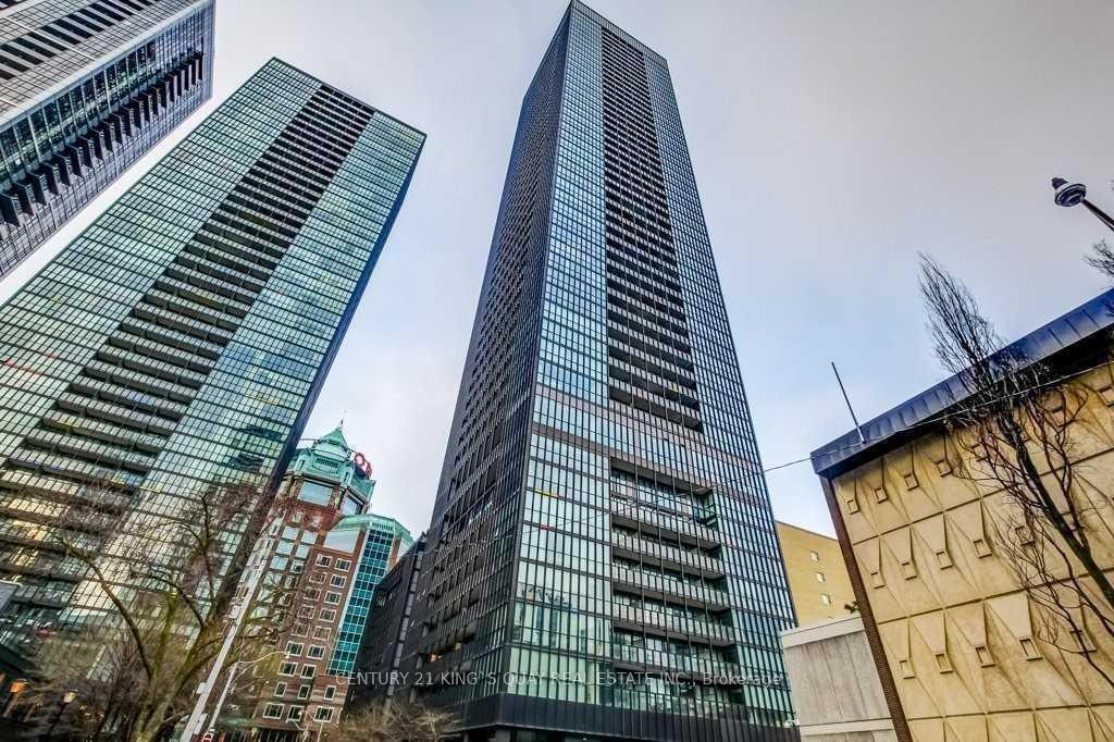 101-charles-street-e-toronto-toronto-ontario-c13791454