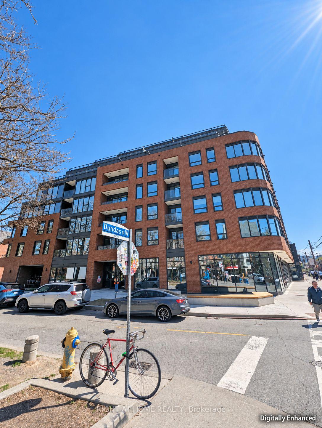 5-lakeview-avenue-toronto-toronto-ontario-c13791838