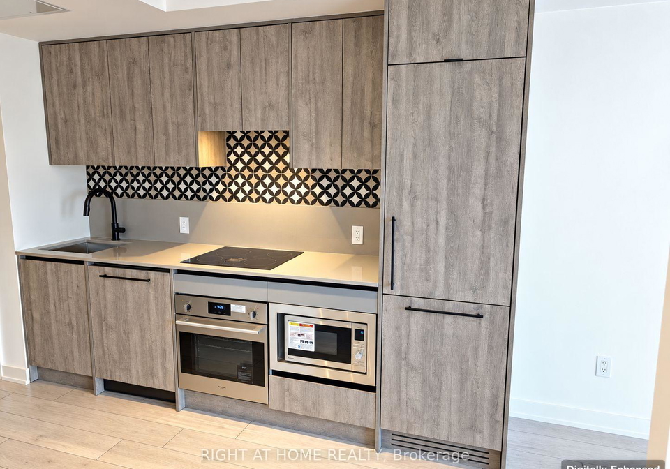 5-lakeview-avenue-toronto-toronto-ontario-c13791838