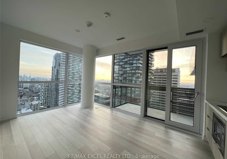 39-roehampton-avenue-toronto-toronto-ontario-c13793120