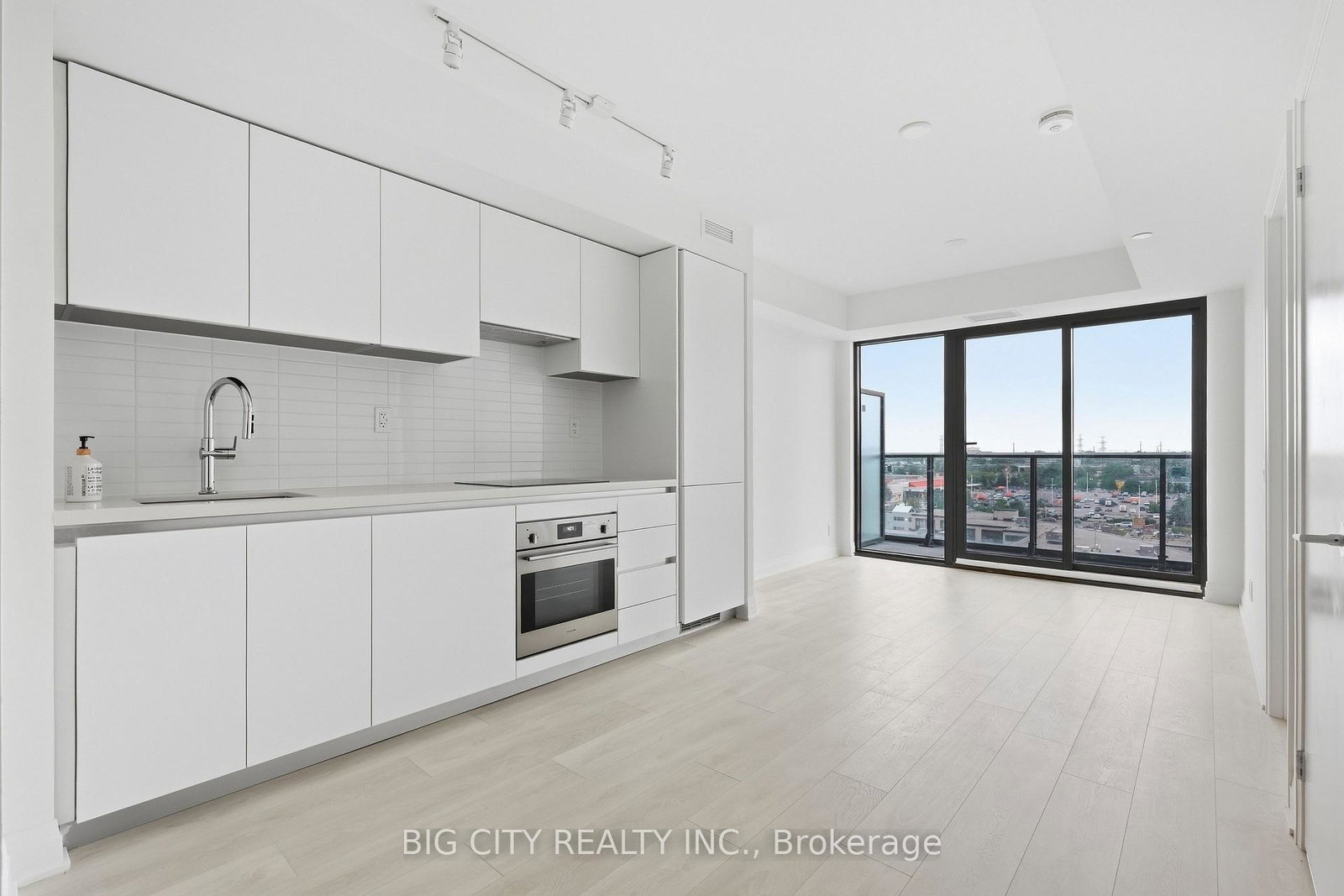 25-frederick-todd-way-toronto-east-york-ontario-c13793148