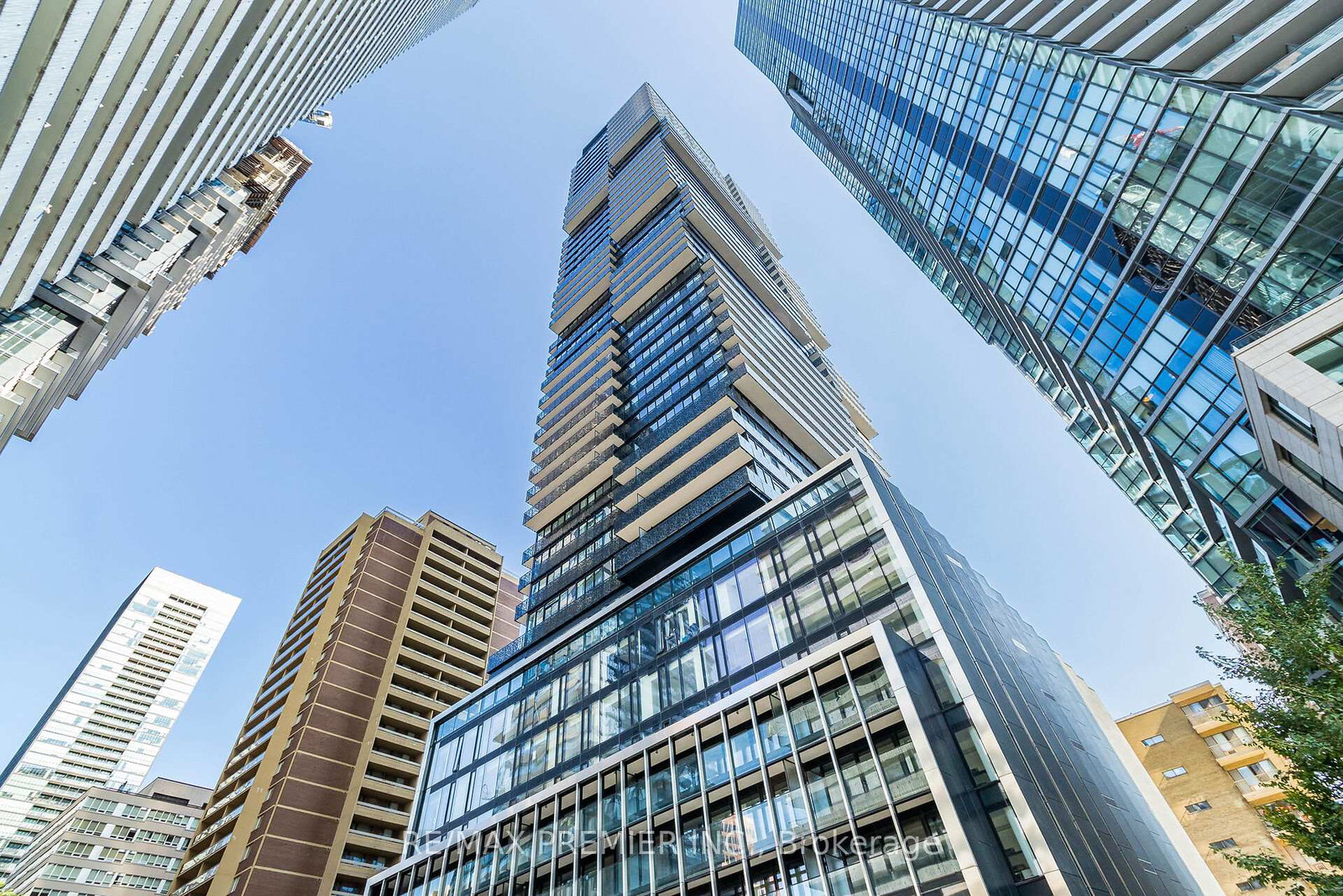 55-charles-street-e-toronto-toronto-ontario-c13793390