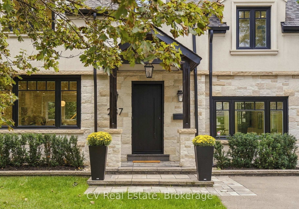 287-yonge-boulevard-toronto-toronto-ontario-c13794376