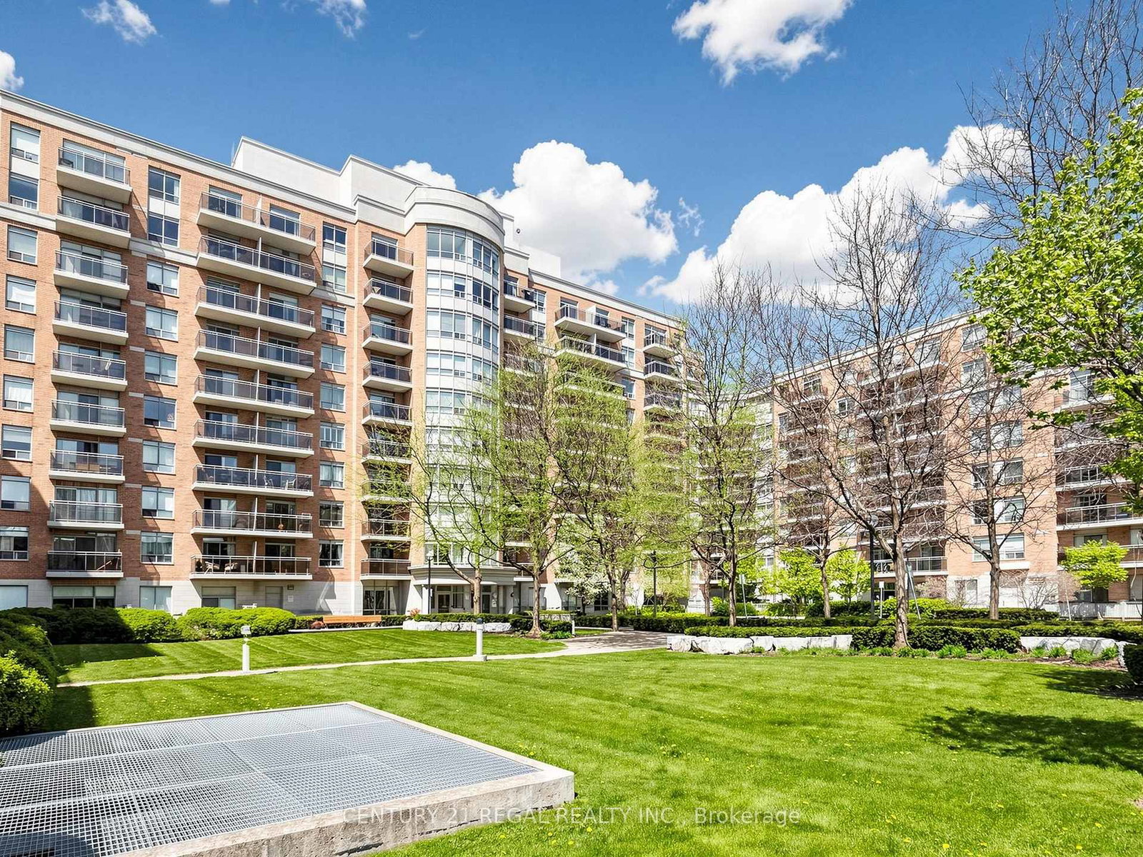 650-lawrence-avenue-w-toronto-toronto-ontario-c13794918