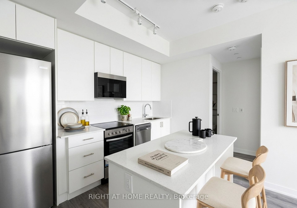 15-ellerslie-avenue-toronto-toronto-ontario-c13795020