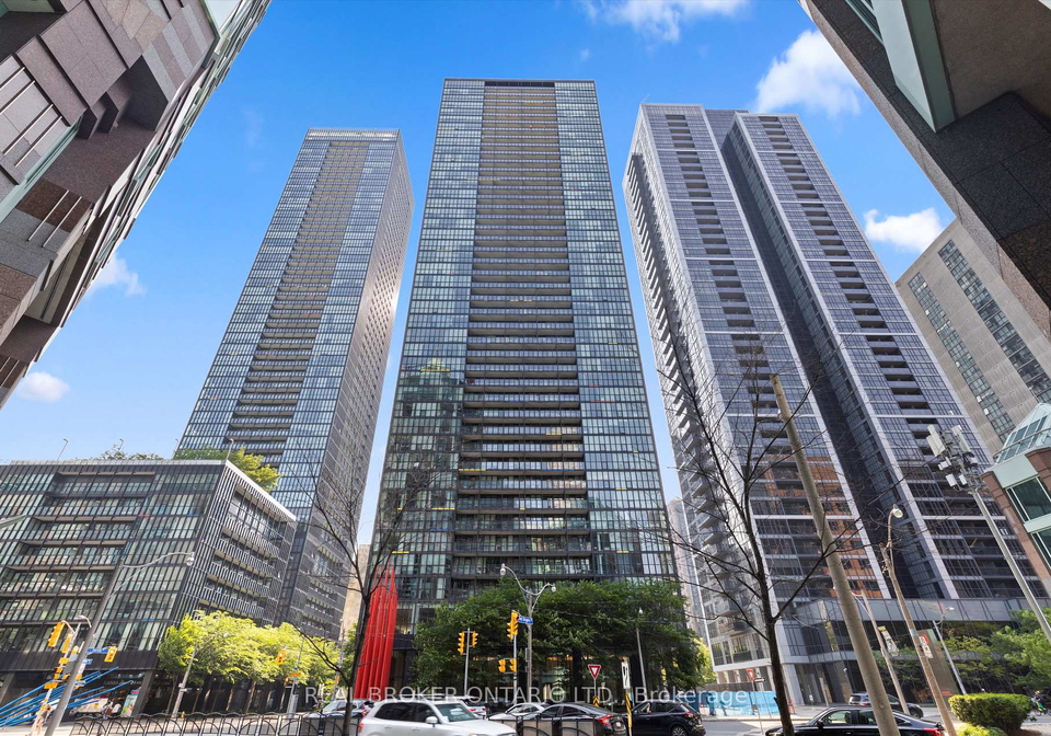 110-charles-street-e-toronto-toronto-ontario-c13795104
