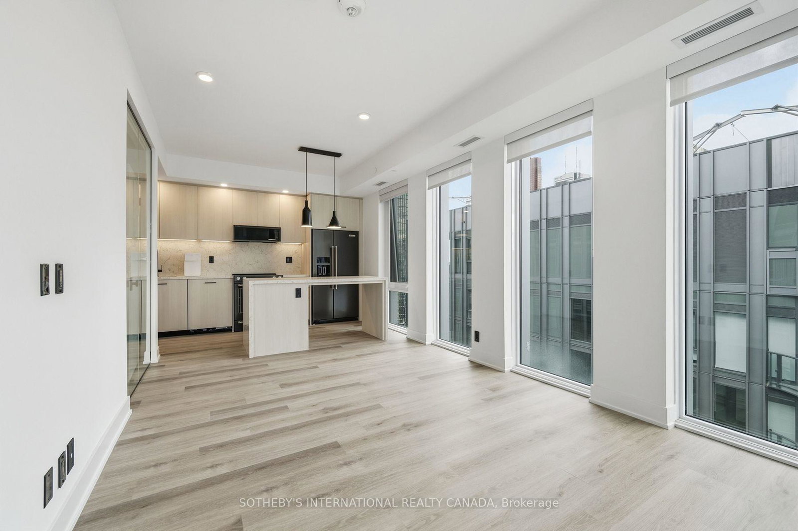 30-mutual-street-toronto-toronto-ontario-c13795296