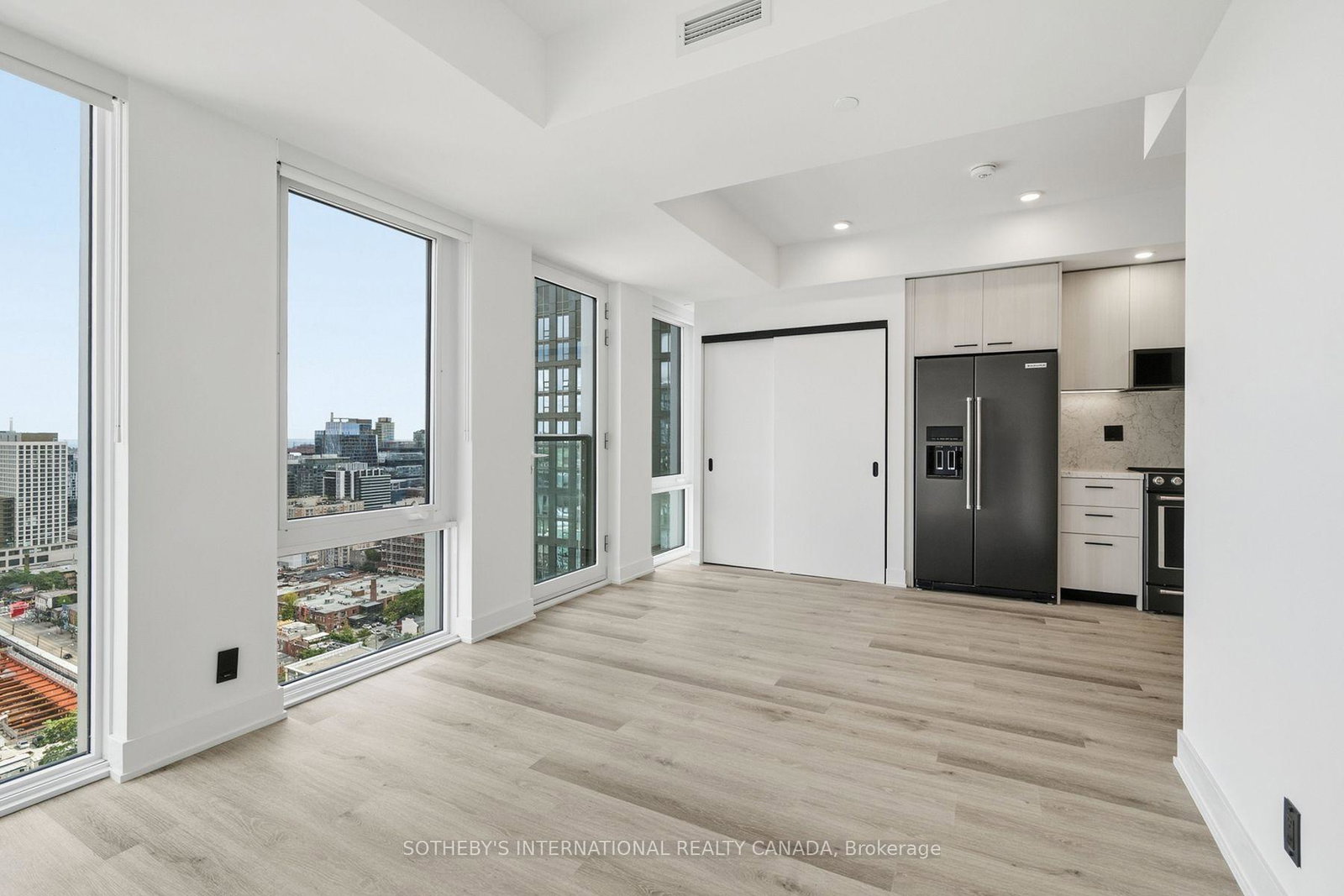 30-mutual-street-toronto-toronto-ontario-c13795308