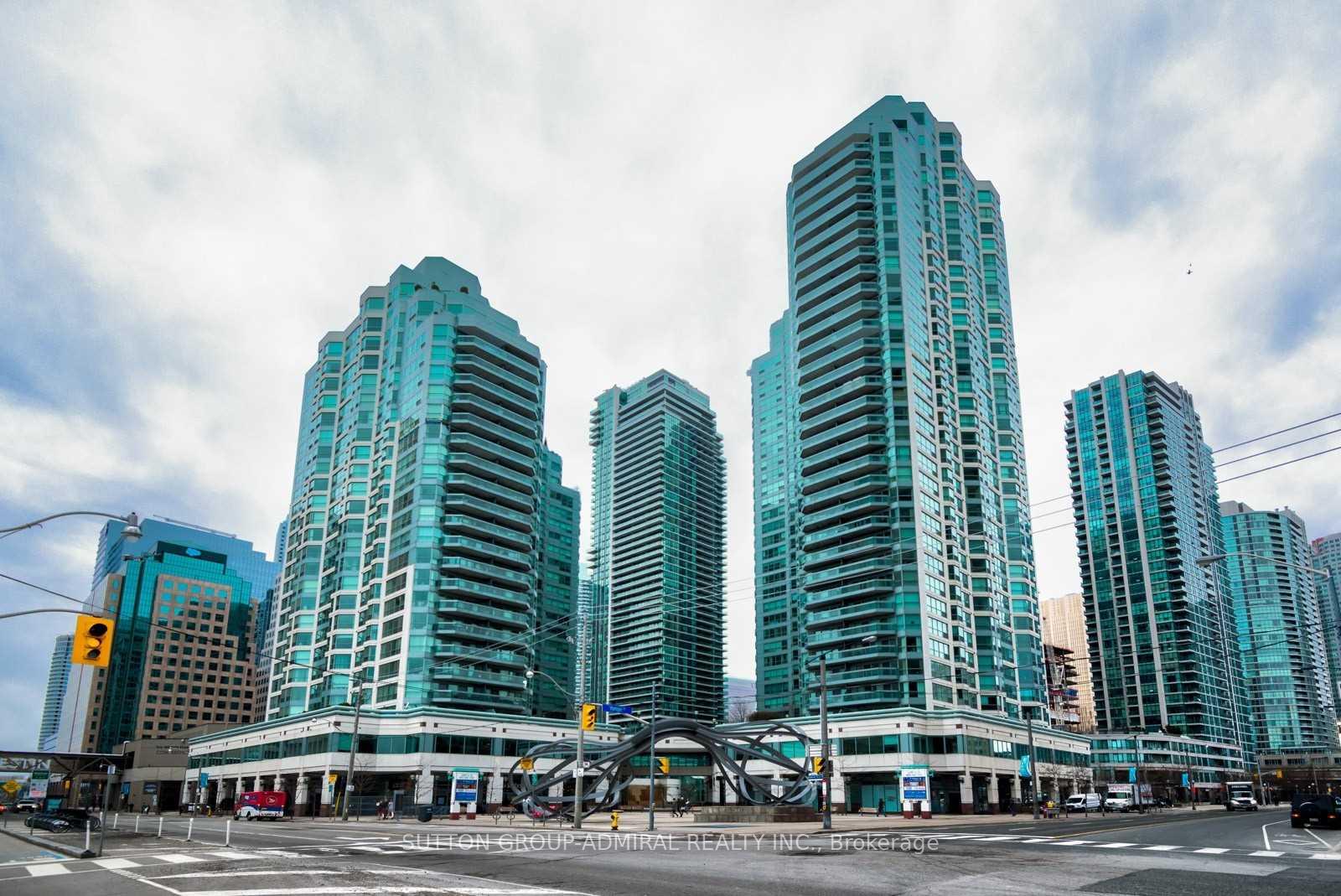 10-queens-quay-w-toronto-toronto-ontario-c13795444
