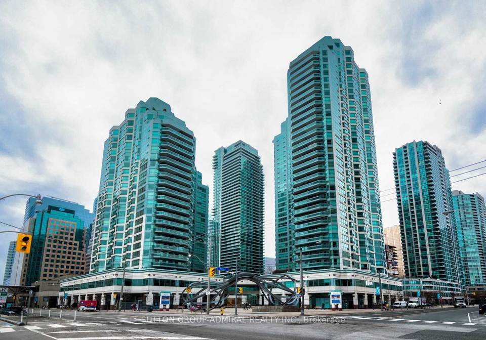 10-queens-quay-w-toronto-toronto-ontario-c13795444