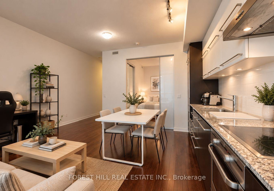 770-bay-street-toronto-toronto-ontario-c13796880