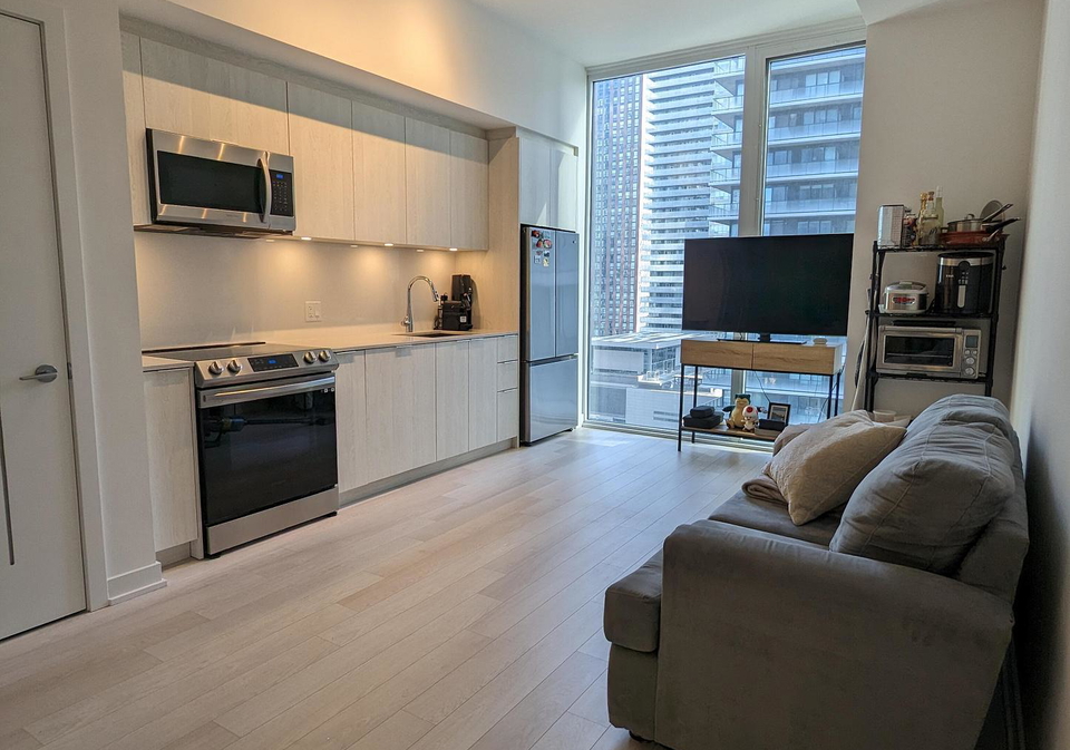 357-king-street-w-toronto-toronto-ontario-c13797318