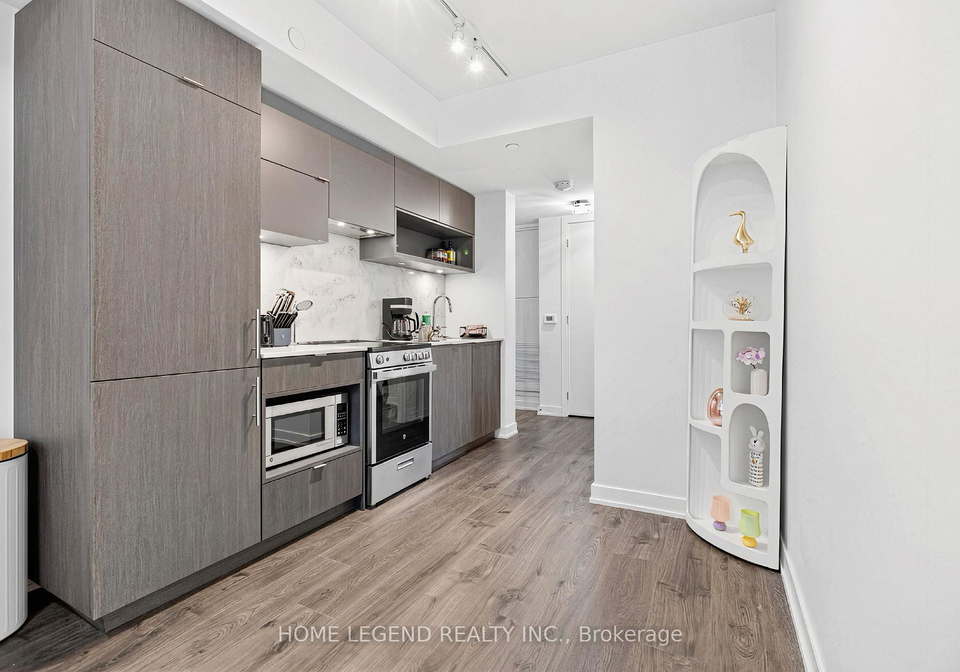 100-queen-street-e-toronto-toronto-ontario-c13797698