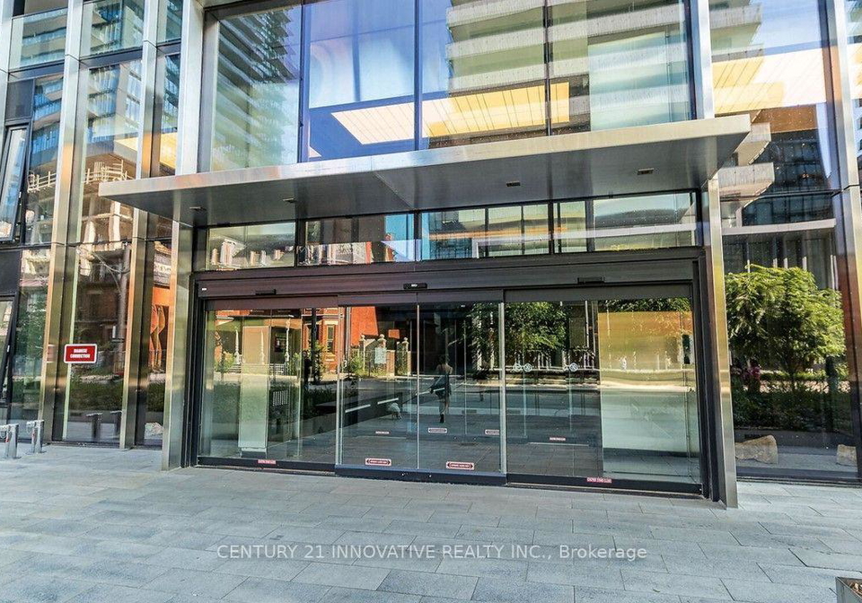 55-charles-street-e-toronto-toronto-ontario-c13798736