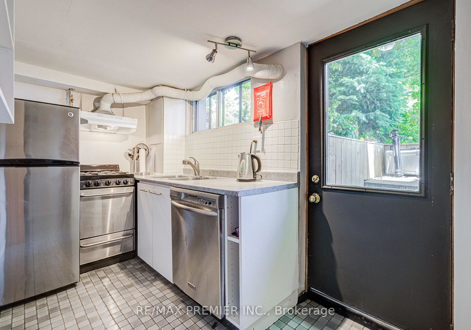 224-lippincott-street-toronto-toronto-ontario-c13799158