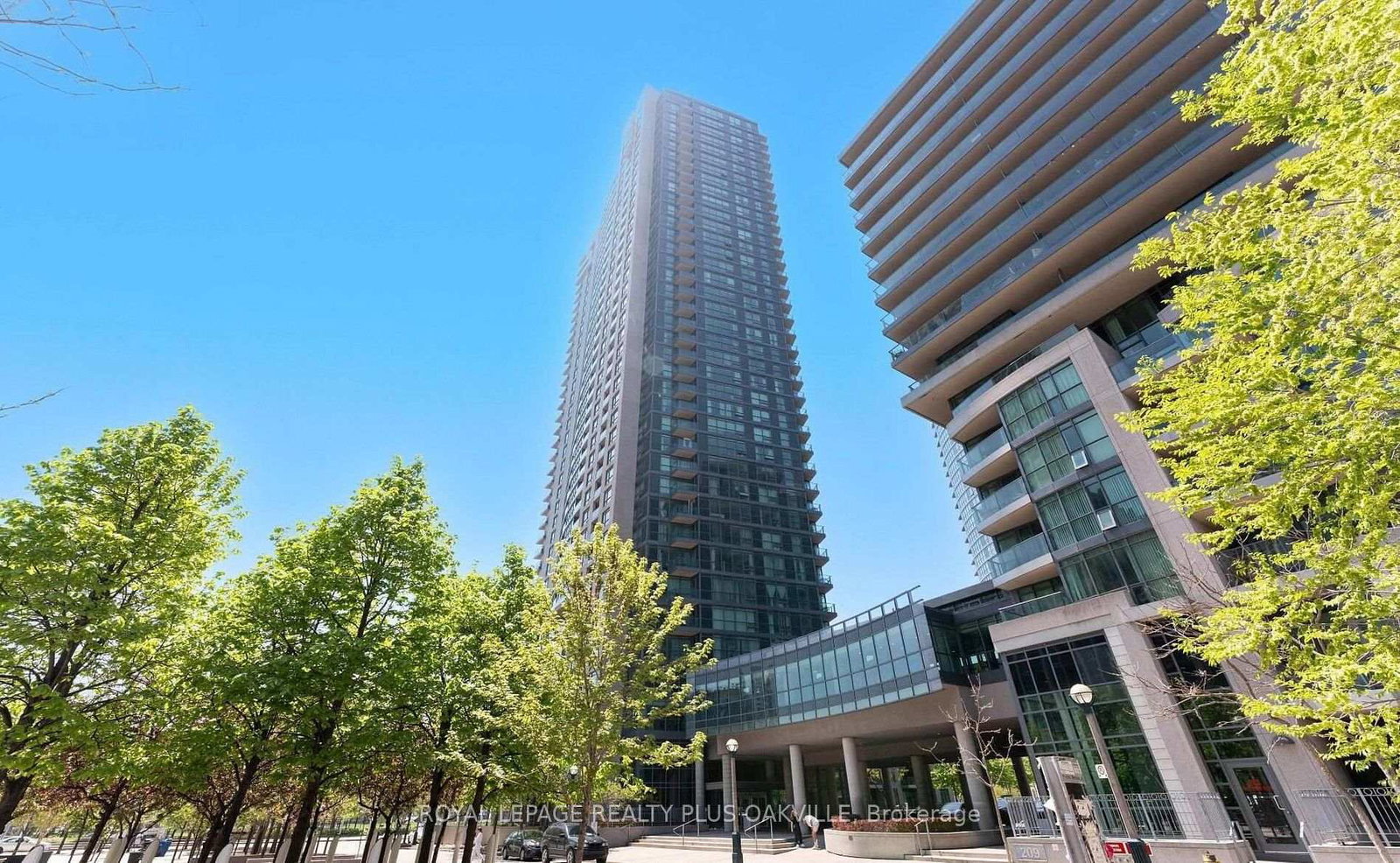 215-fort-york-boulevard-toronto-toronto-ontario-c13799622