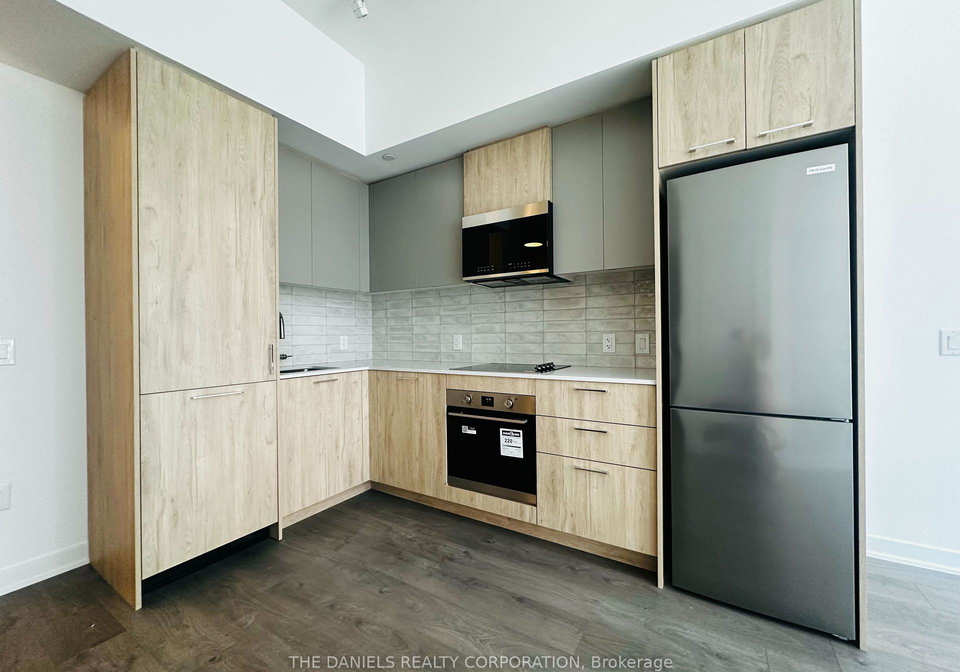 10-oak-street-toronto-toronto-ontario-c13799792