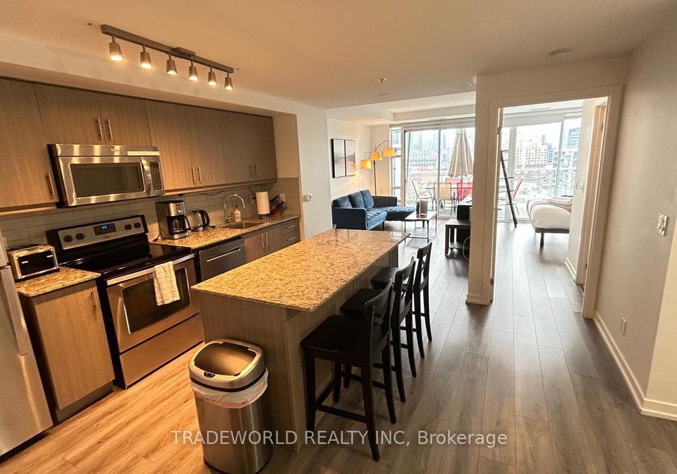 10-willison-square-toronto-toronto-ontario-c13799814