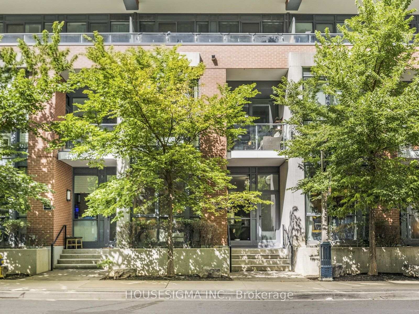 32-bruyers-mews-toronto-toronto-ontario-c13800400
