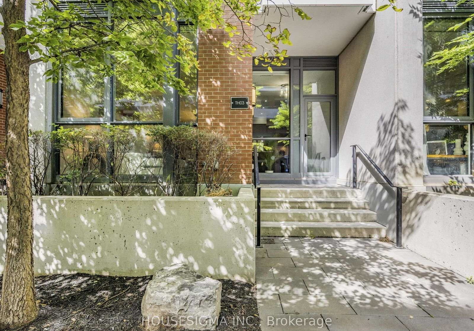 32-bruyers-mews-toronto-toronto-ontario-c13800400