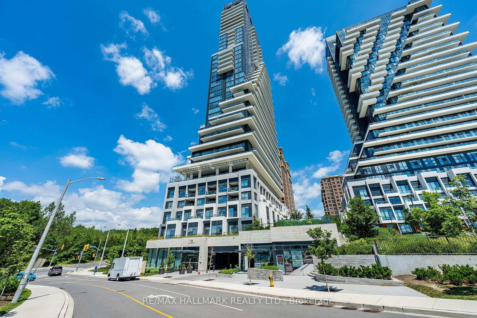 10-inn-on-the-park-drive-toronto-north-york-ontario-c13800654