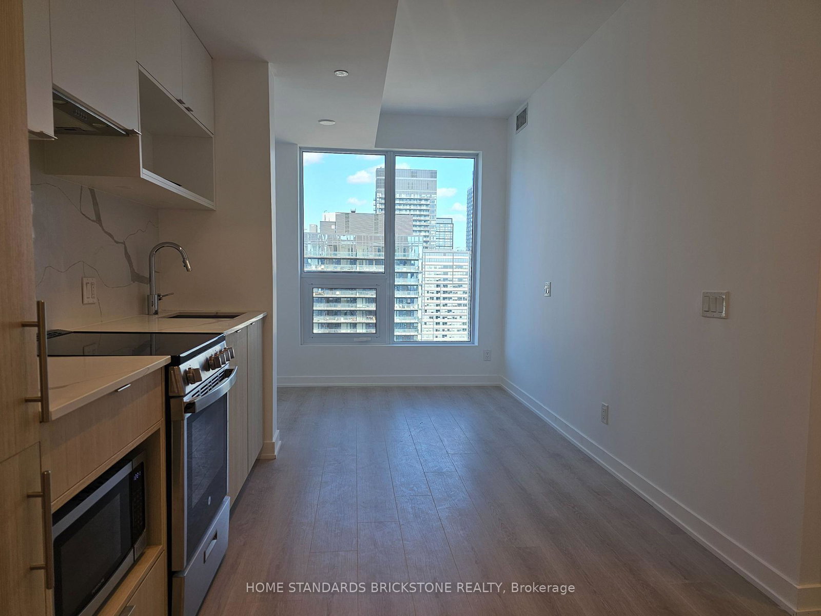 100-queen-street-toronto-toronto-ontario-c13800672