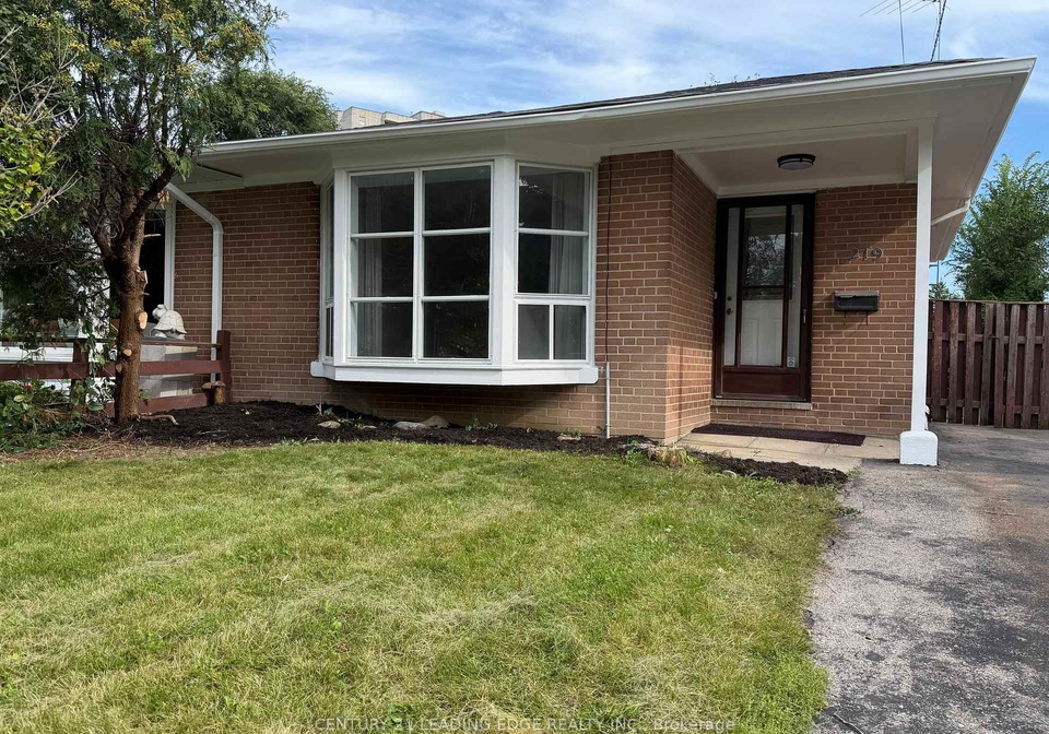 219-lynedock-crescent-toronto-north-york-ontario-c13800714