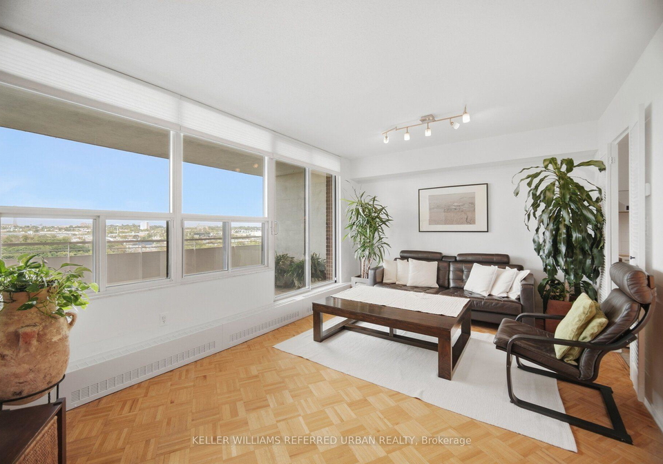 60-pavane-linkway-way-toronto-east-york-ontario-c13800896