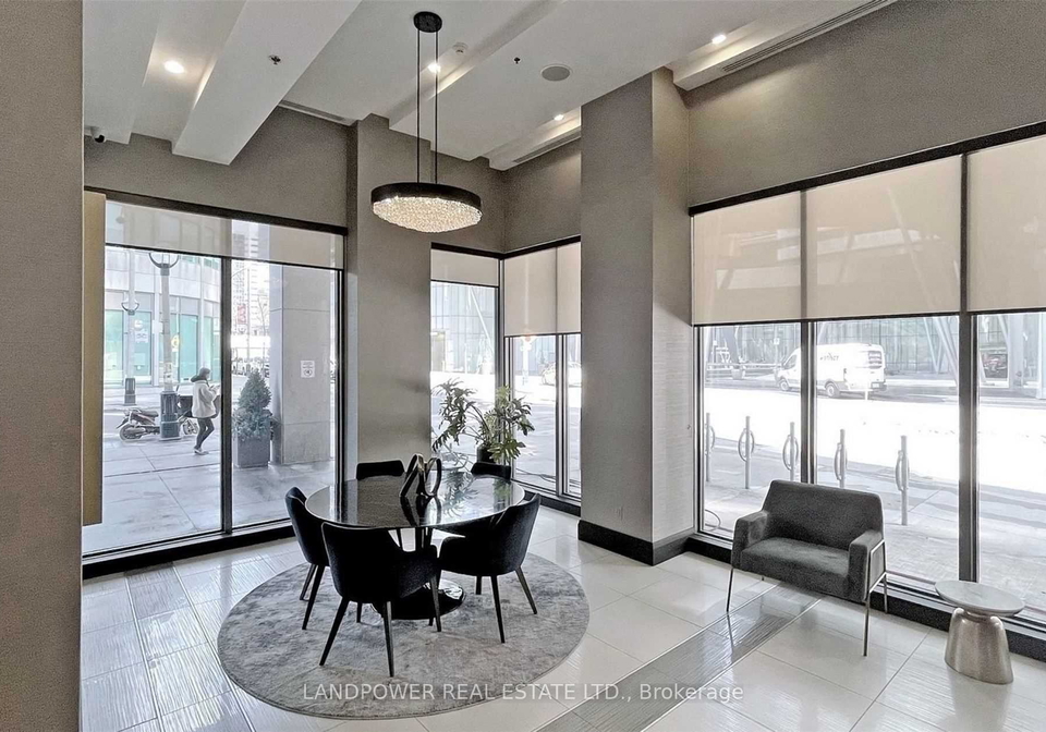 19-grand-trunk-crescent-toronto-toronto-ontario-c13801366