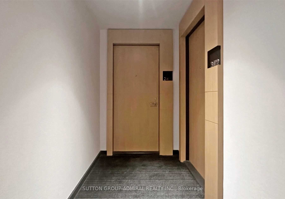 11-wellesley-street-toronto-toronto-ontario-c13802508