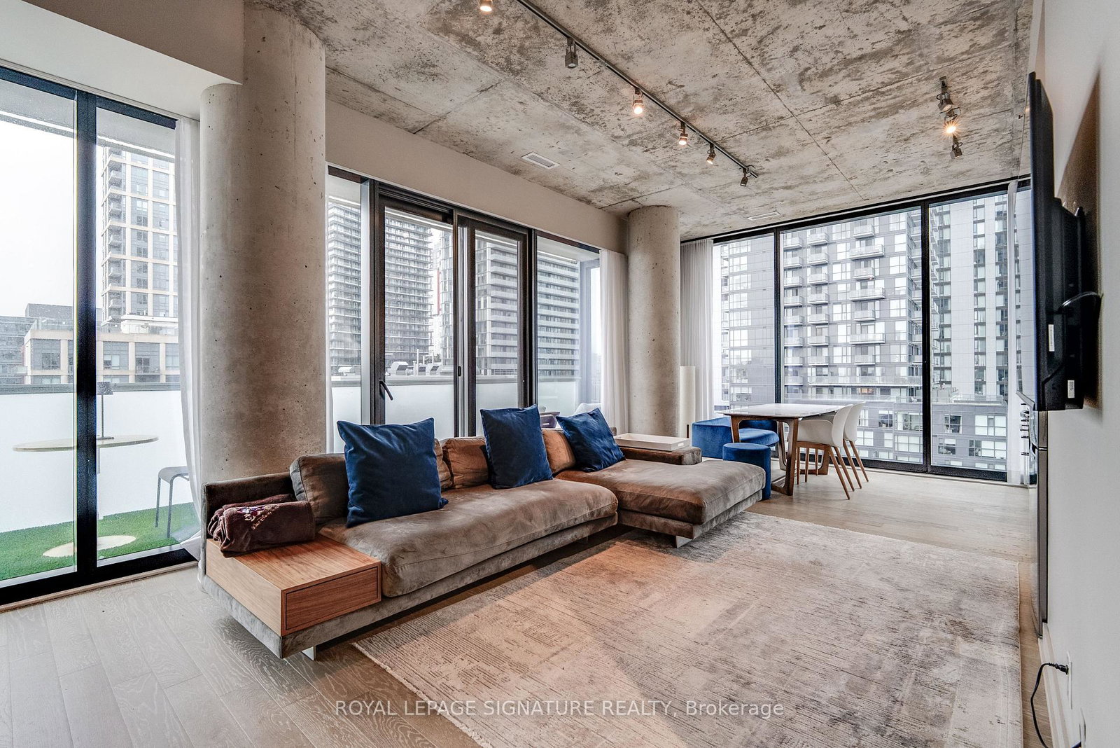 11-charlotte-street-toronto-toronto-ontario-c13803794