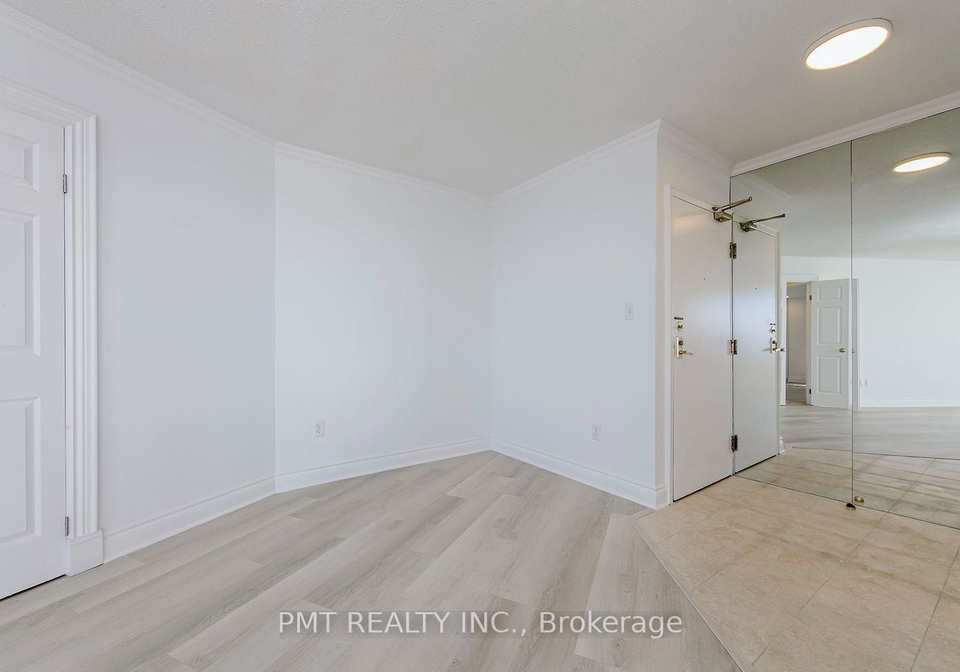270-queens-quay-w-toronto-toronto-ontario-c13803840