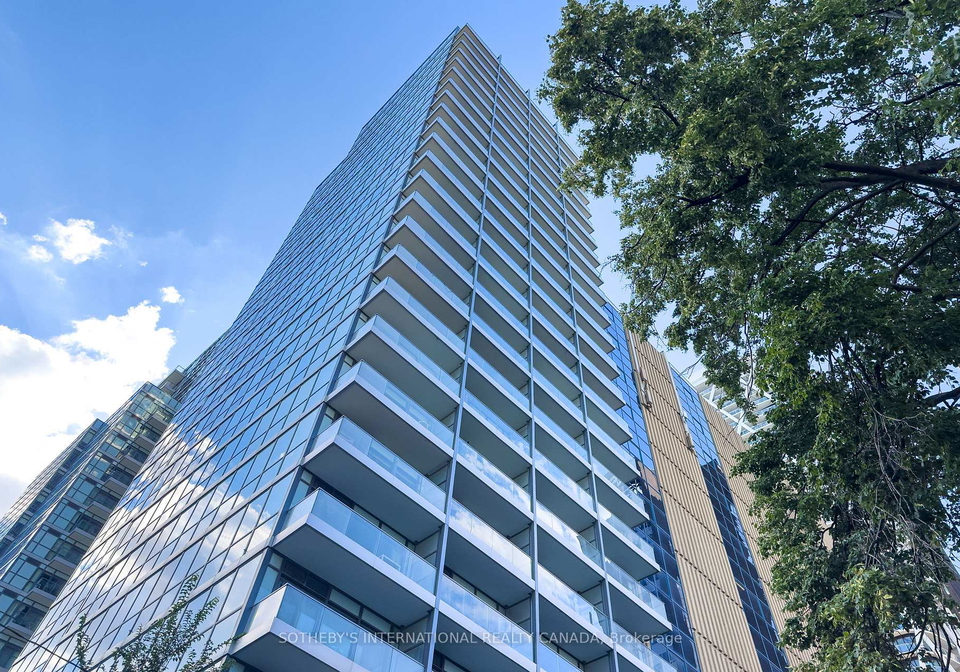 210-simoce-street-toronto-toronto-ontario-c13803886