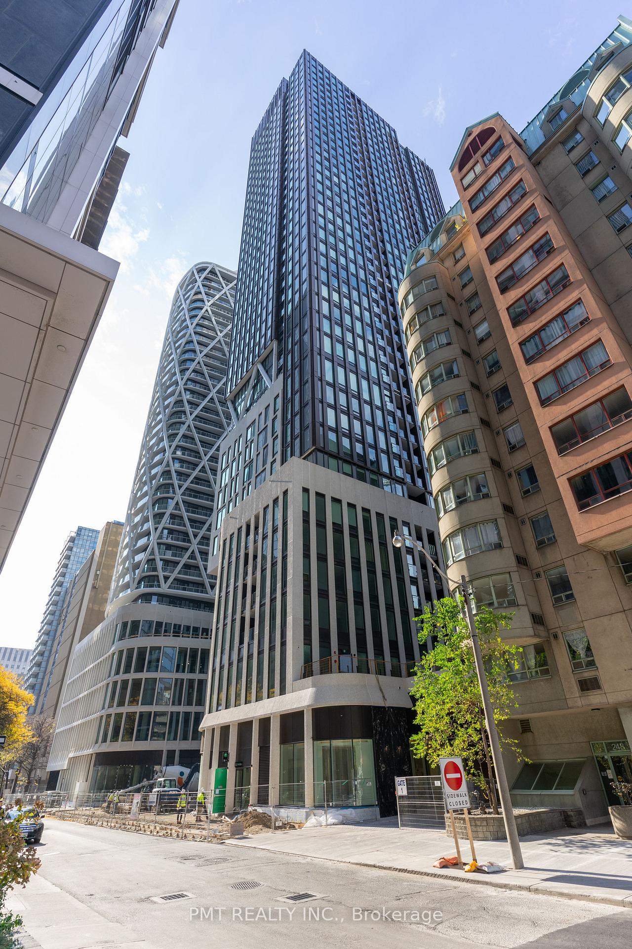 238-simcoe-street-toronto-toronto-ontario-c13804126