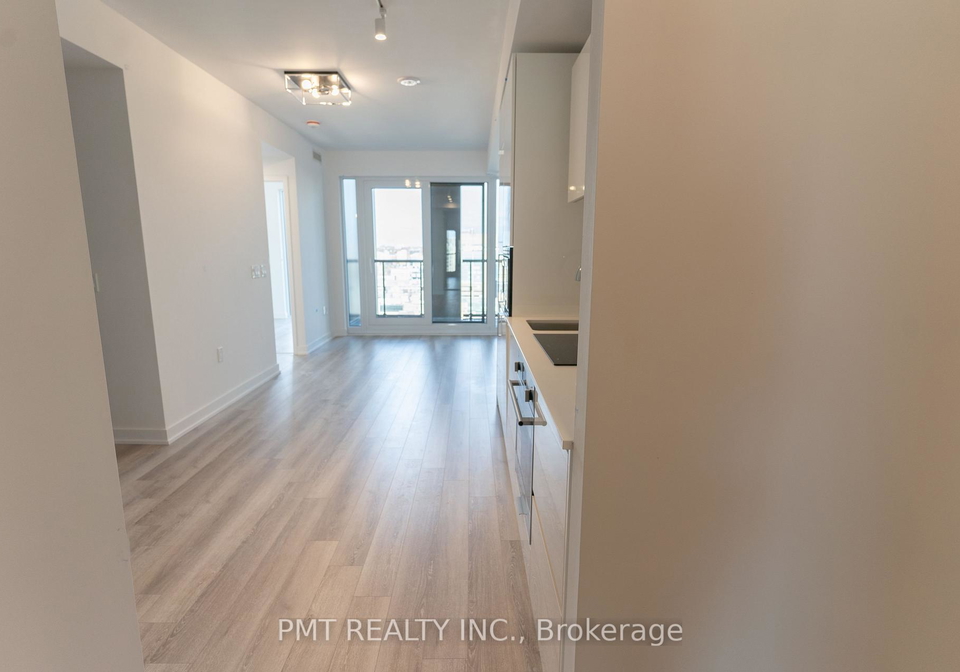 238-simcoe-street-toronto-toronto-ontario-c13804126