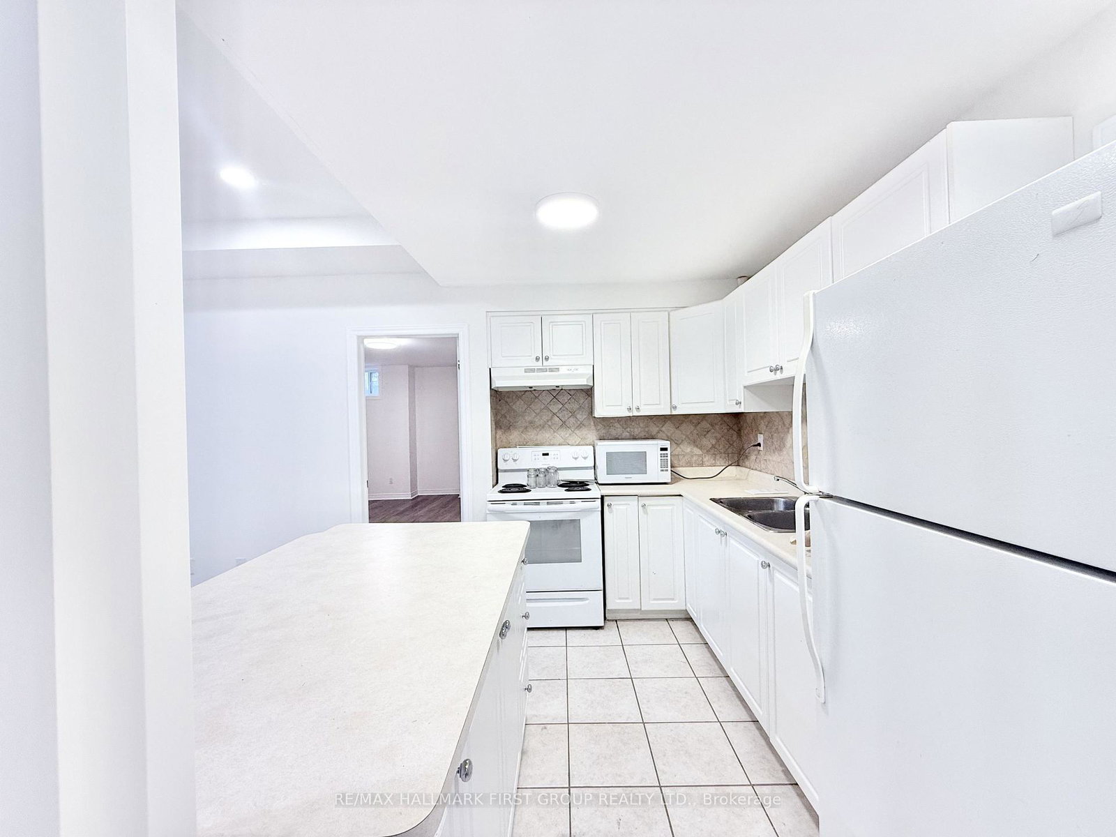 22-risebrough-avenue-toronto-north-york-ontario-c13804642