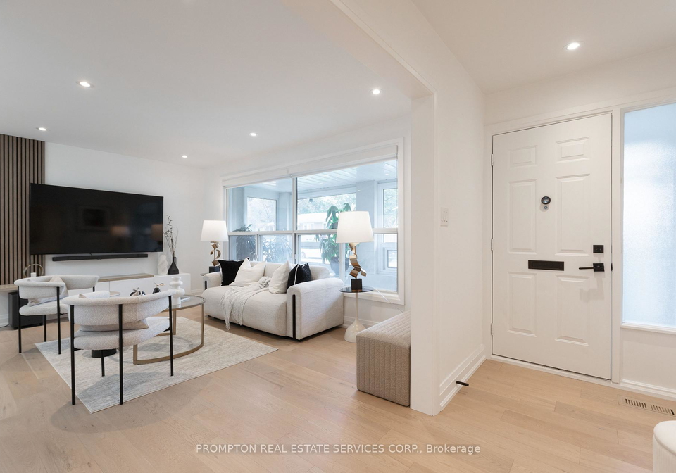 2-filbert-gate-toronto-north-york-ontario-c13805170