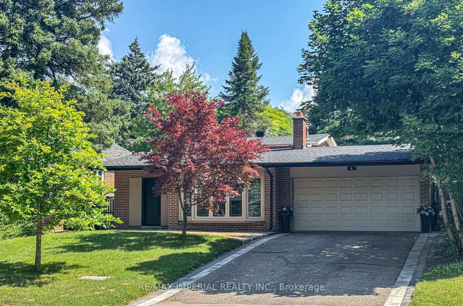 4-quincy-crescent-toronto-north-york-ontario-c13805488