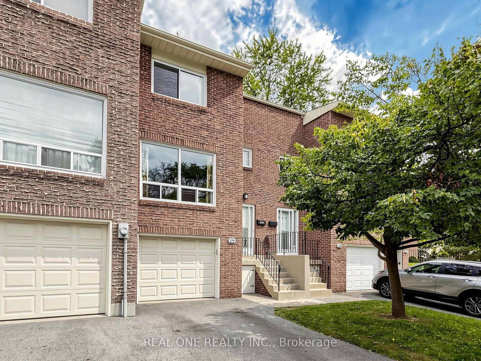 174-rusty-crestway-toronto-north-york-ontario-c13805510